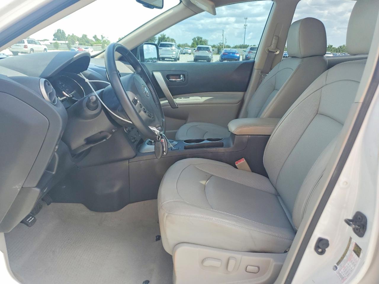 2011 NISSAN ROGUE