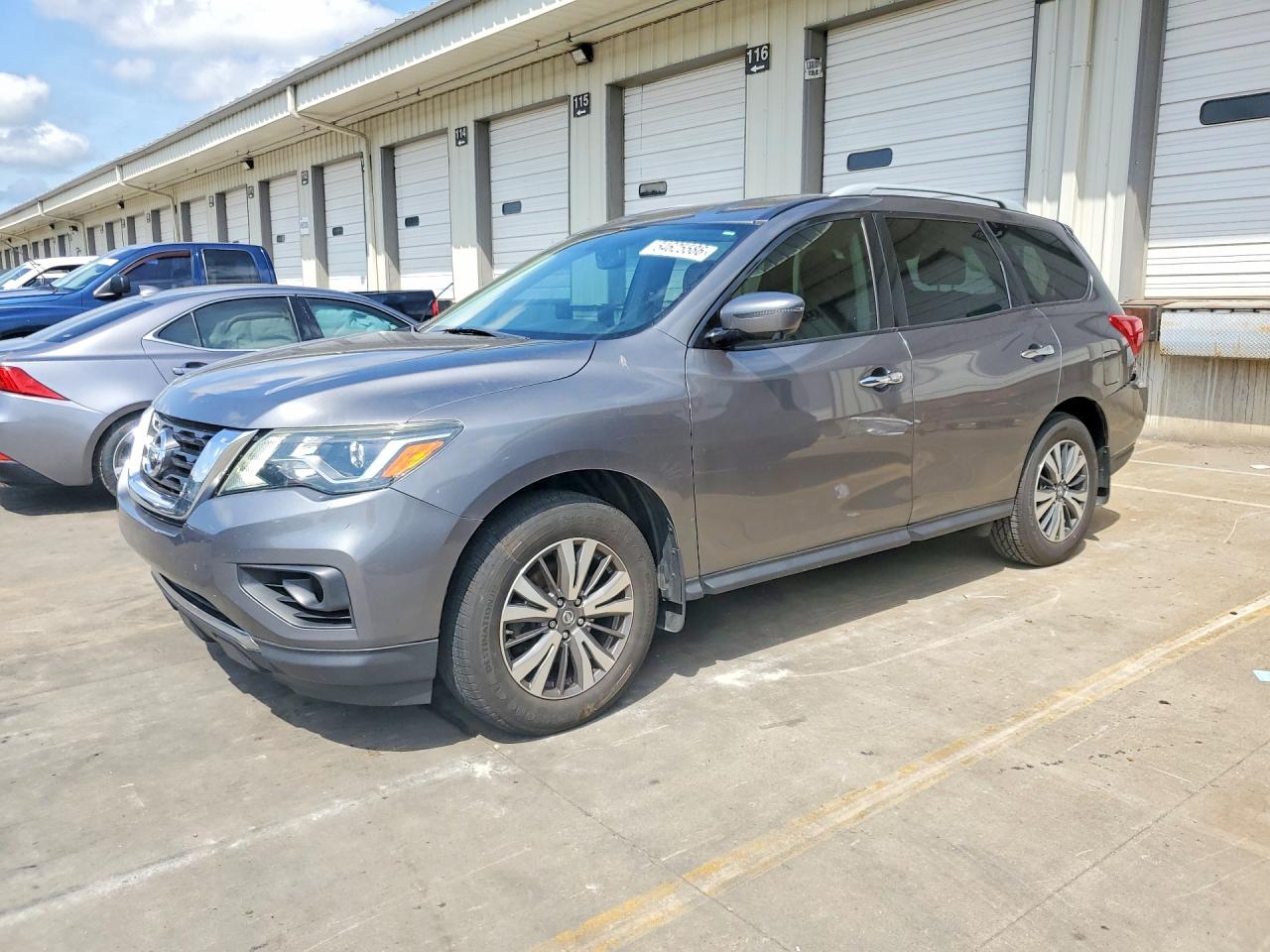 2017 NISSAN PATHFINDER