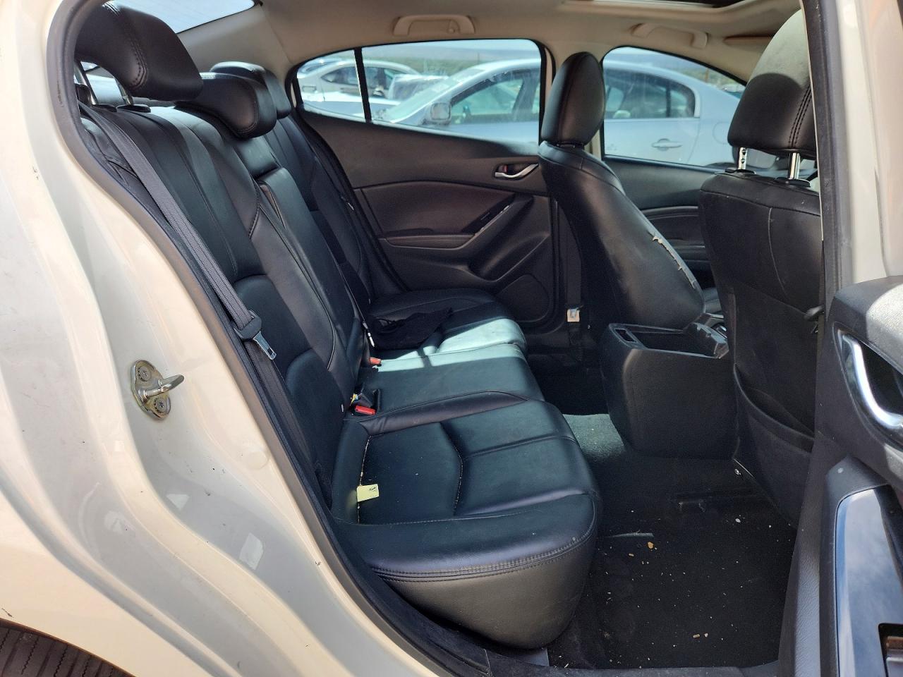 2018 MAZDA 3