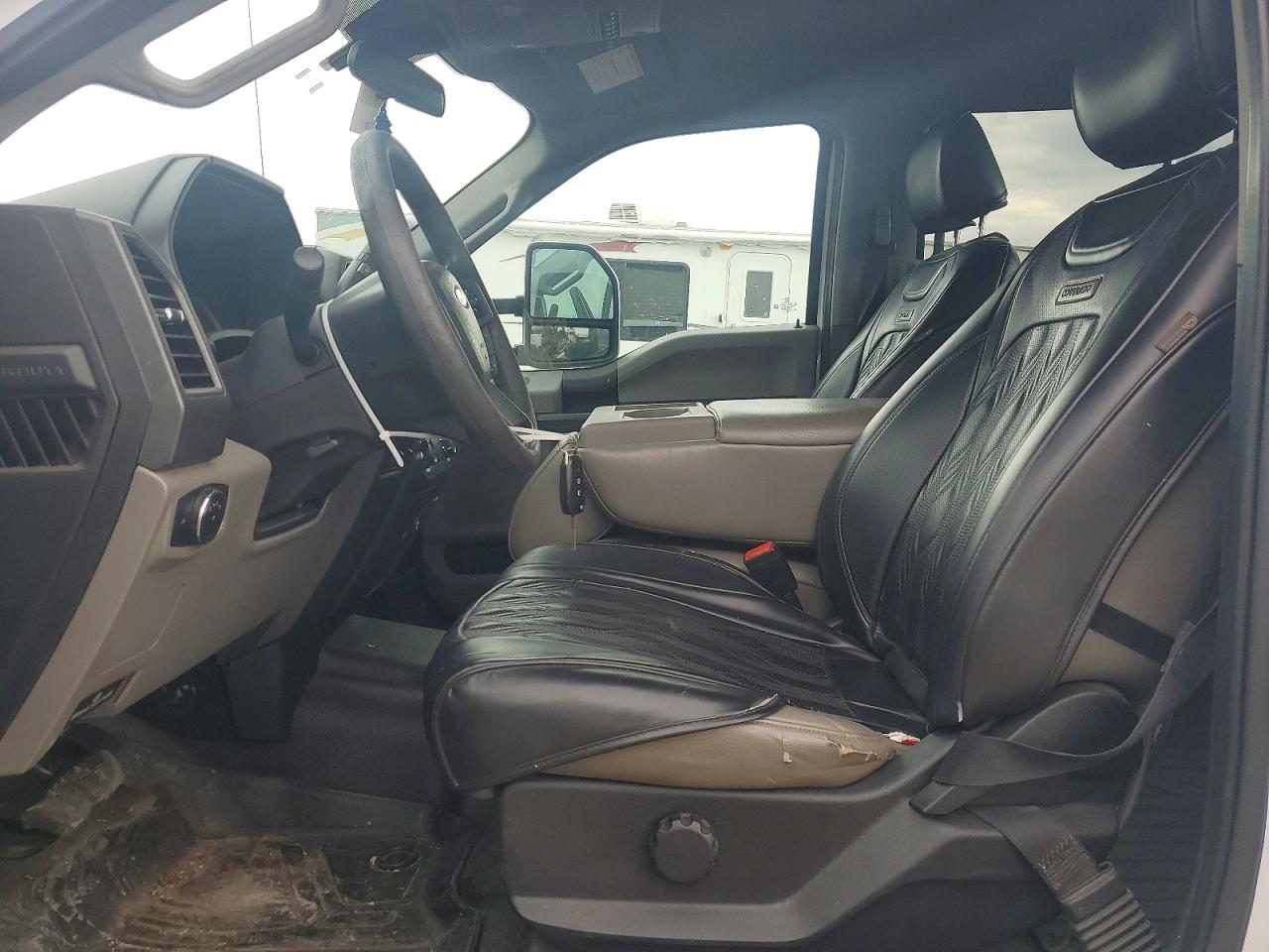 2021 FORD F350
