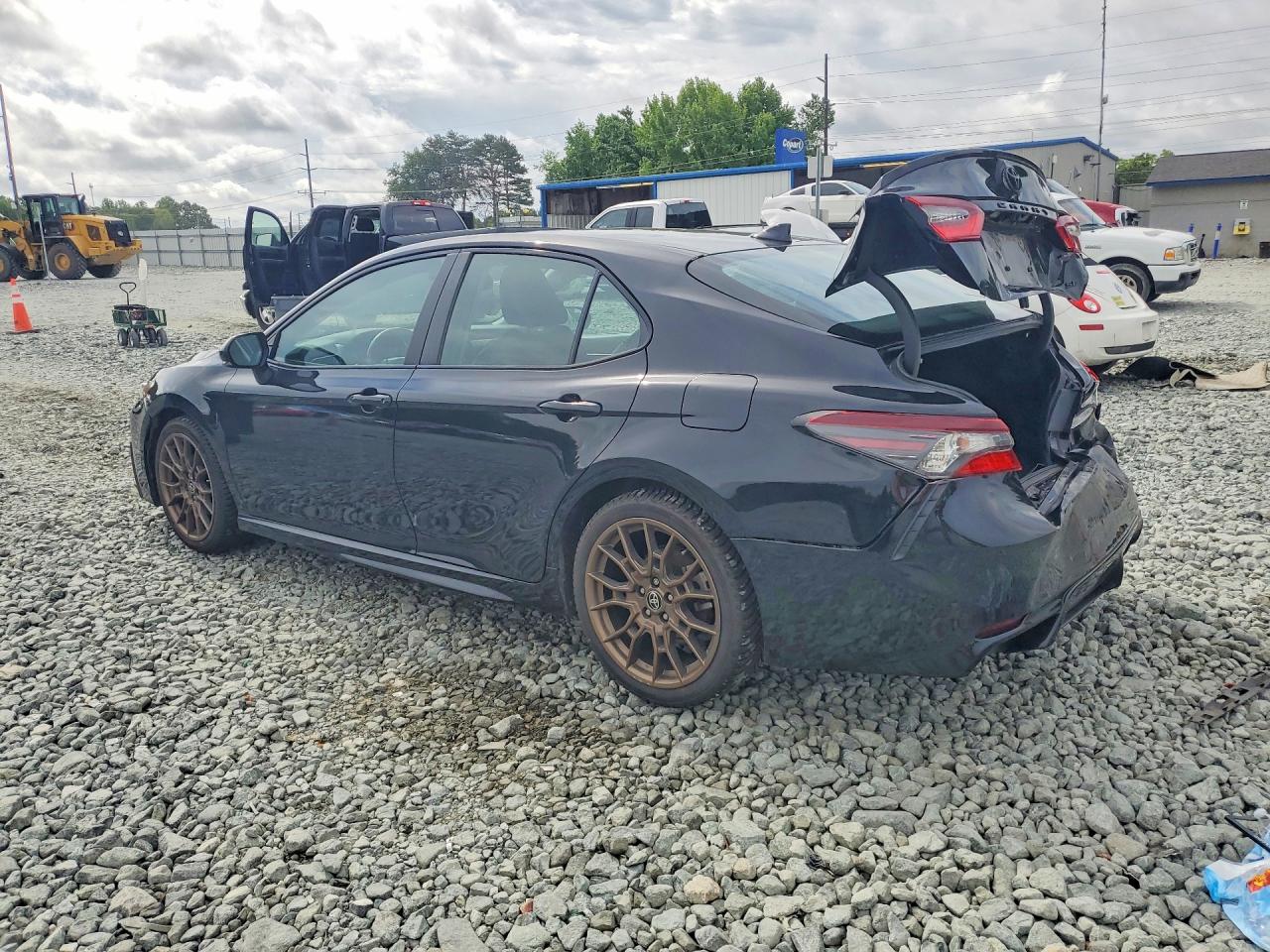 2023 TOYOTA CAMRY