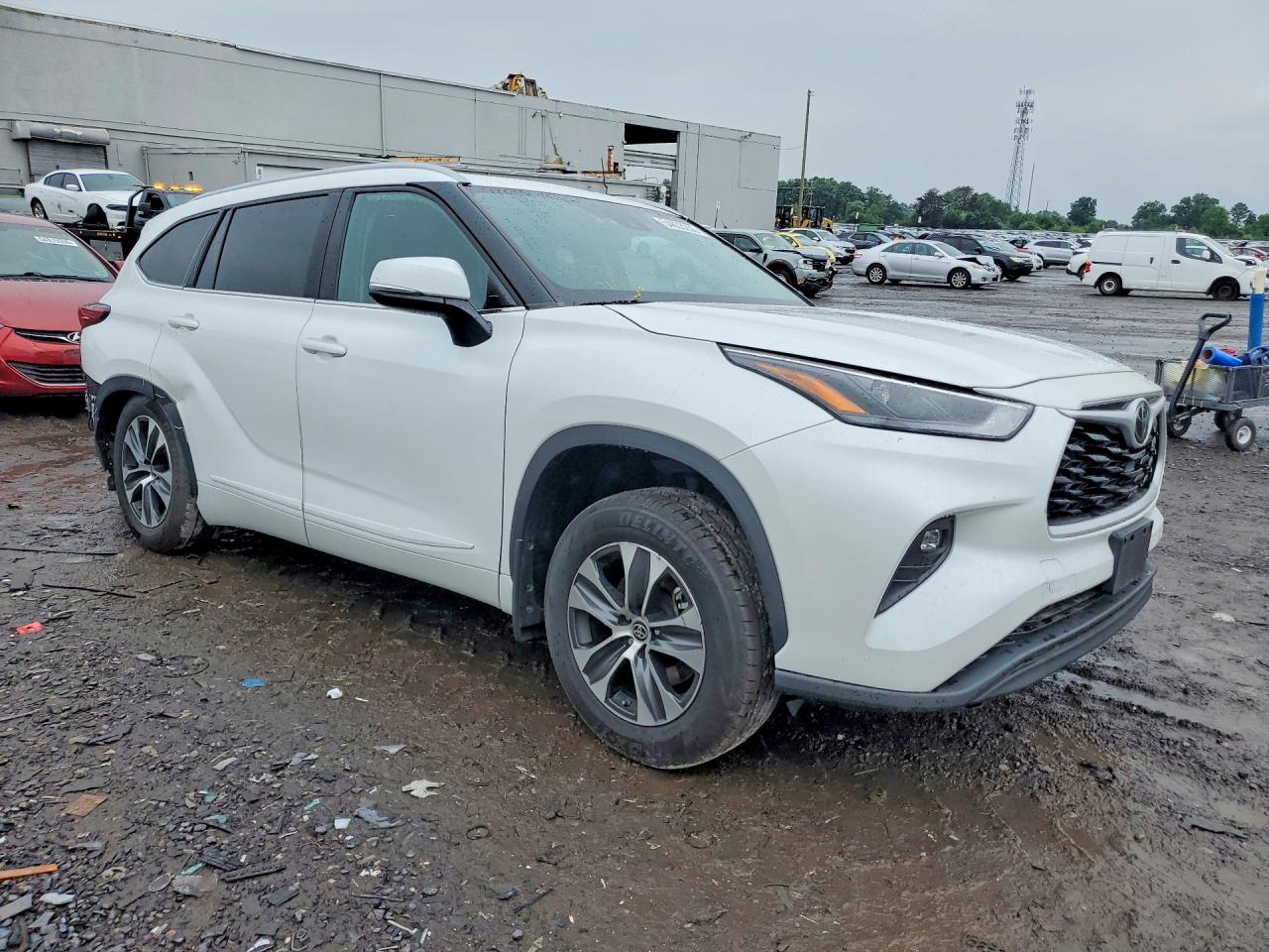 2023 TOYOTA HIGHLANDER