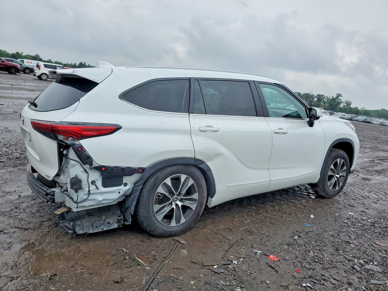 2023 TOYOTA HIGHLANDER