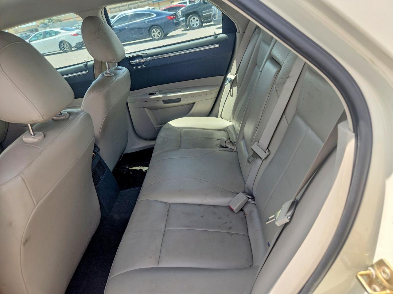 2006 CHRYSLER 300