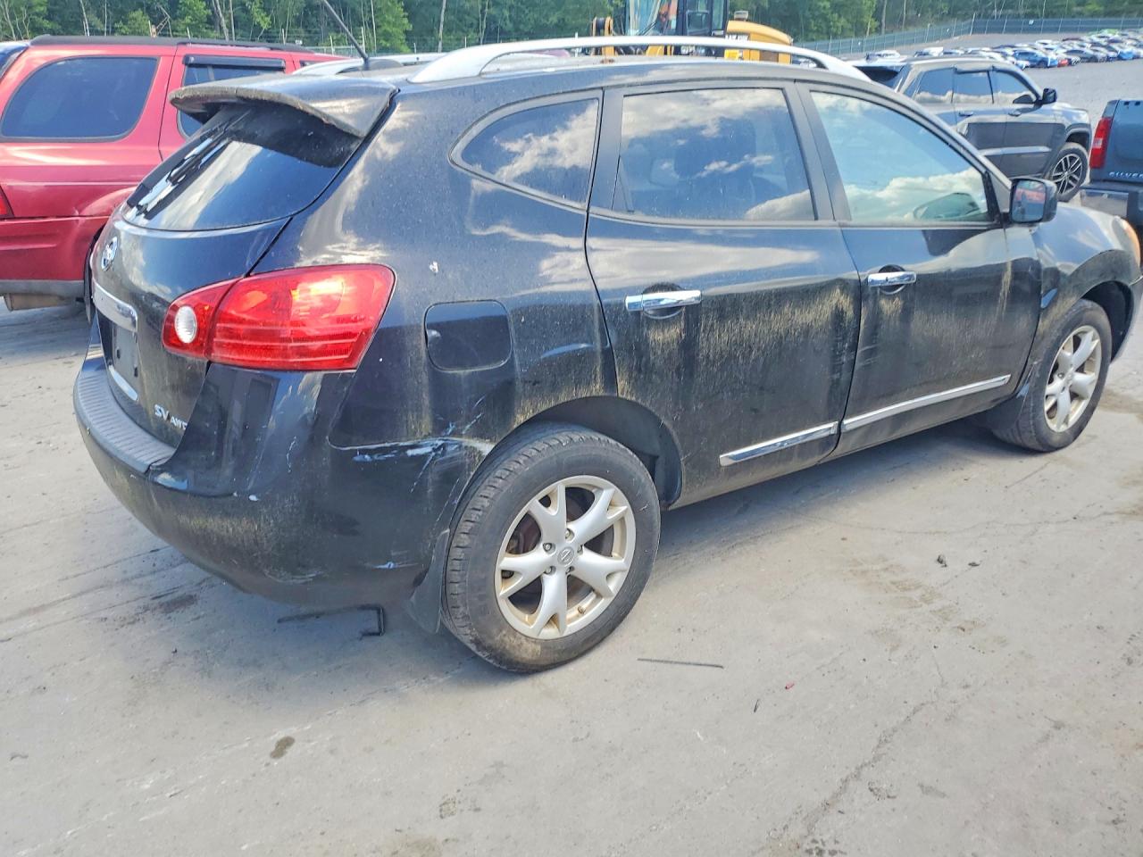 2011 NISSAN ROGUE