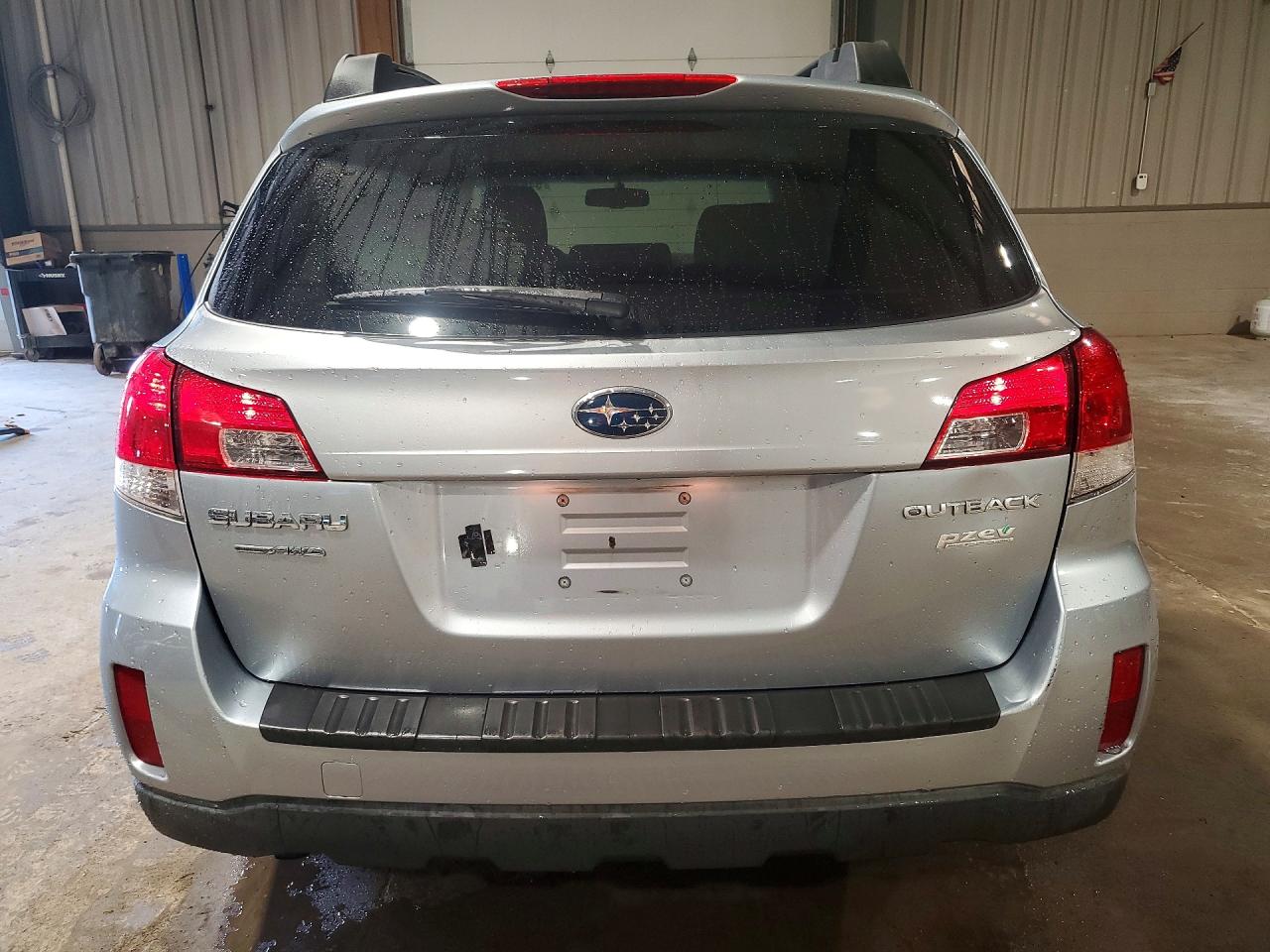 2013 SUBARU OUTBACK