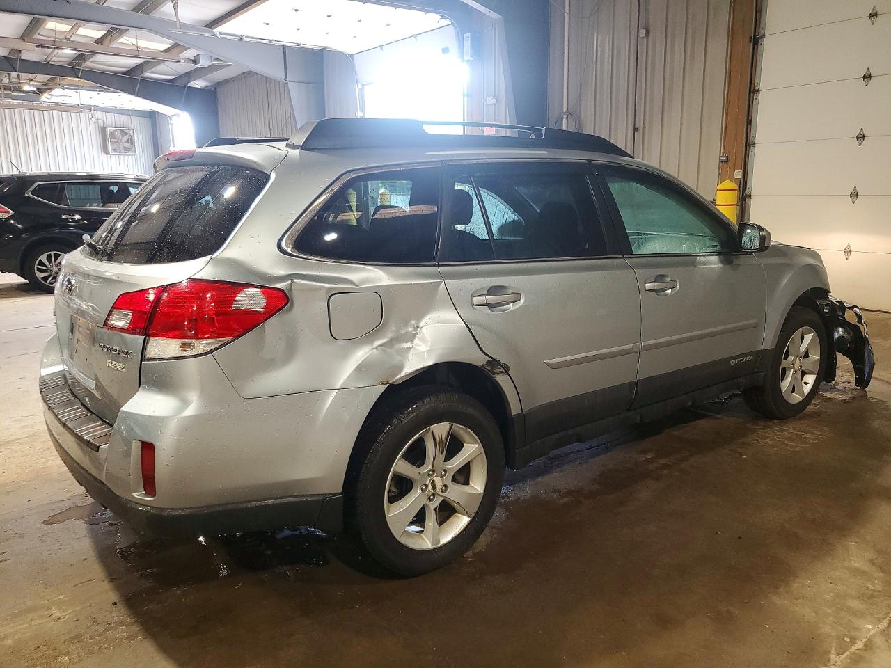 2013 SUBARU OUTBACK