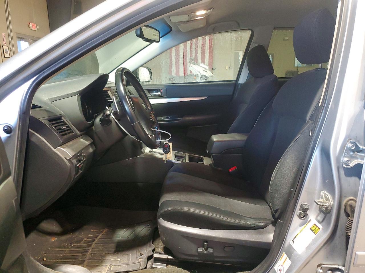 2013 SUBARU OUTBACK