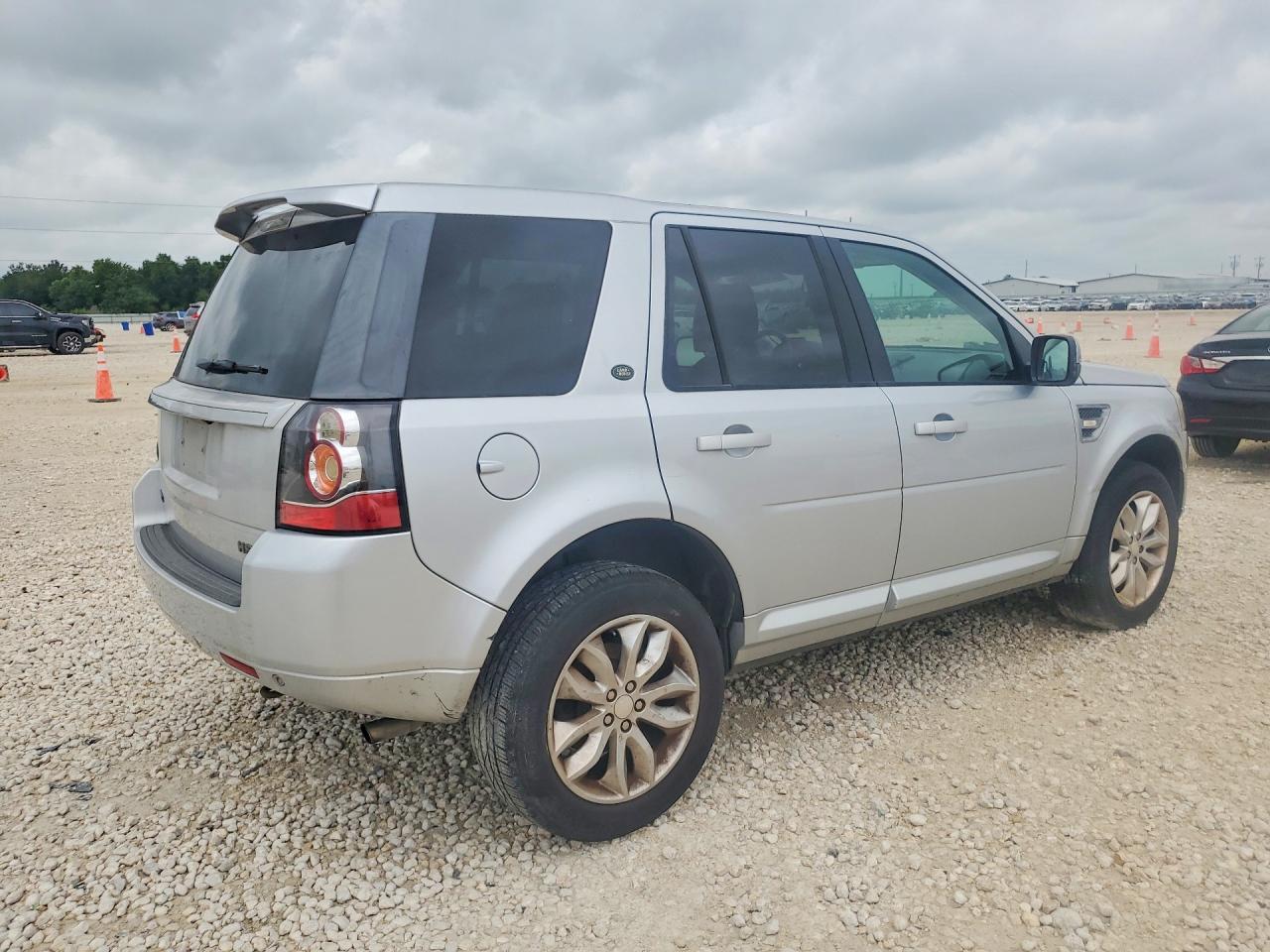 2015 LAND ROVER LR2