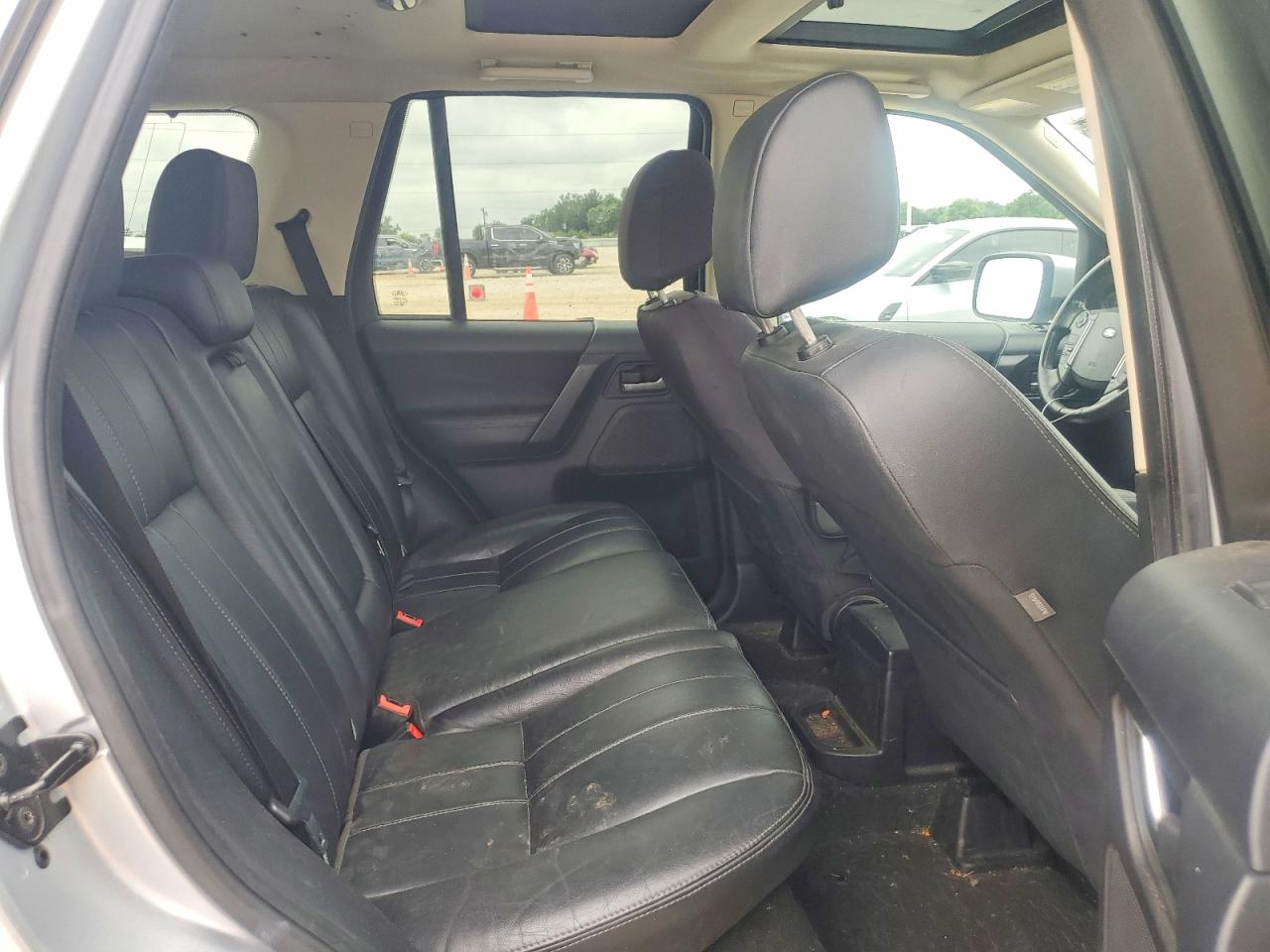 2015 LAND ROVER LR2