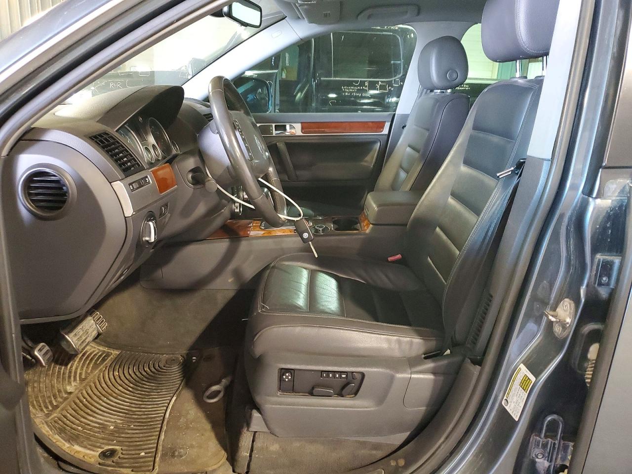 2007 VOLKSWAGEN TOUAREG
