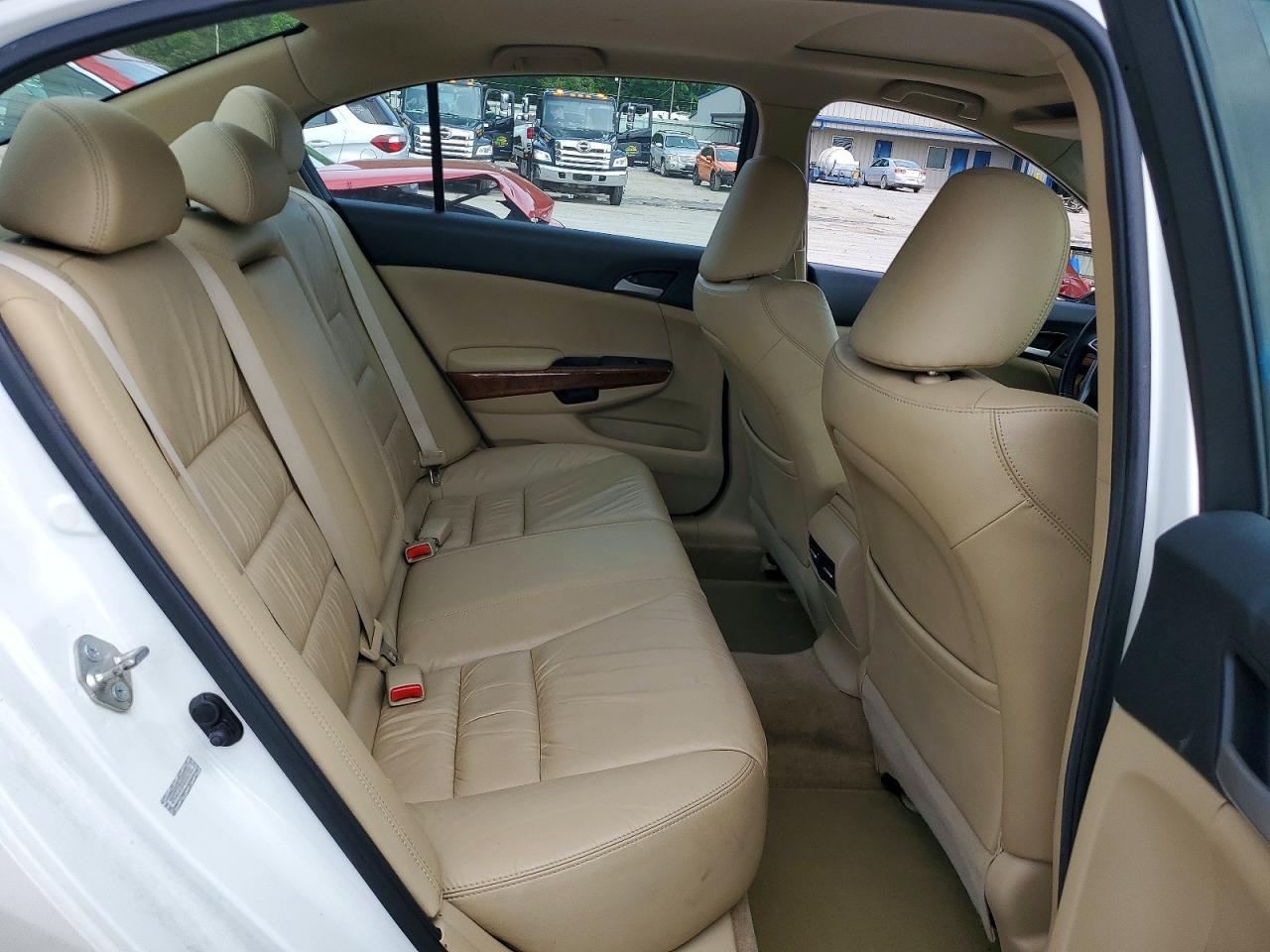 2011 HONDA ACCORD