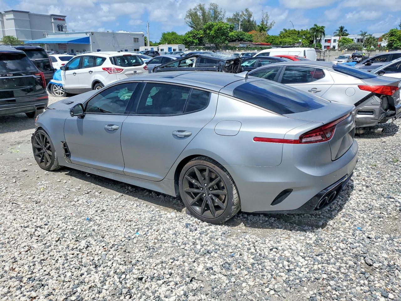 2023 KIA STINGER