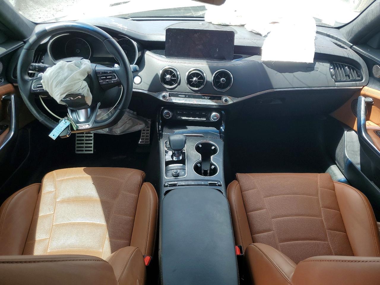 2023 KIA STINGER