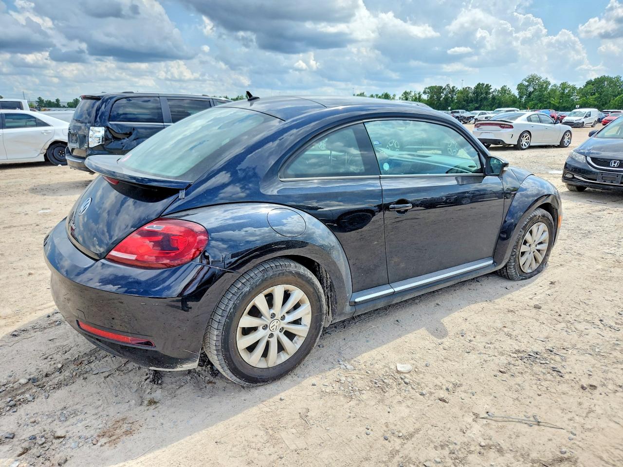 2019 VOLKSWAGEN BEETLE