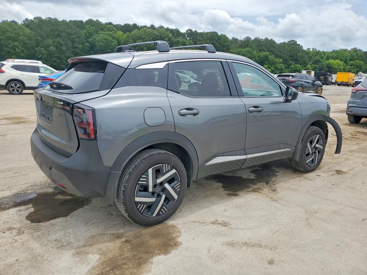 2026 NISSAN KICKS
