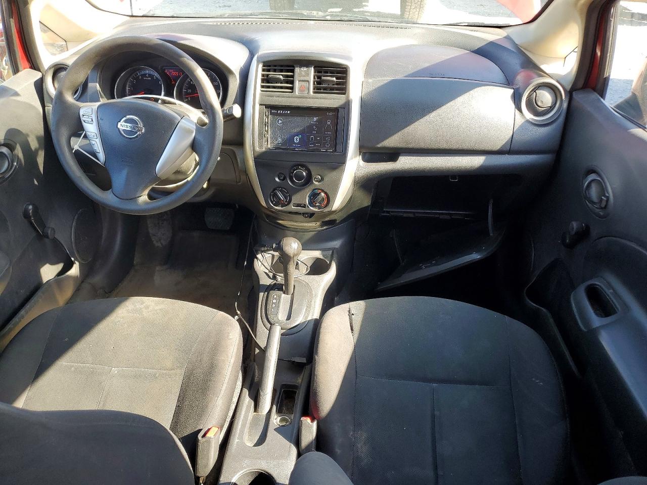 2015 NISSAN VERSA