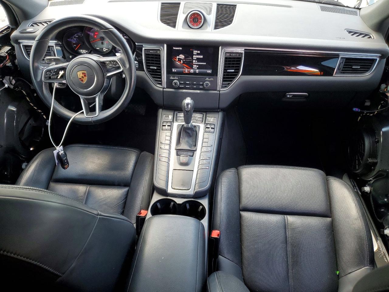 2017 PORSCHE MACAN