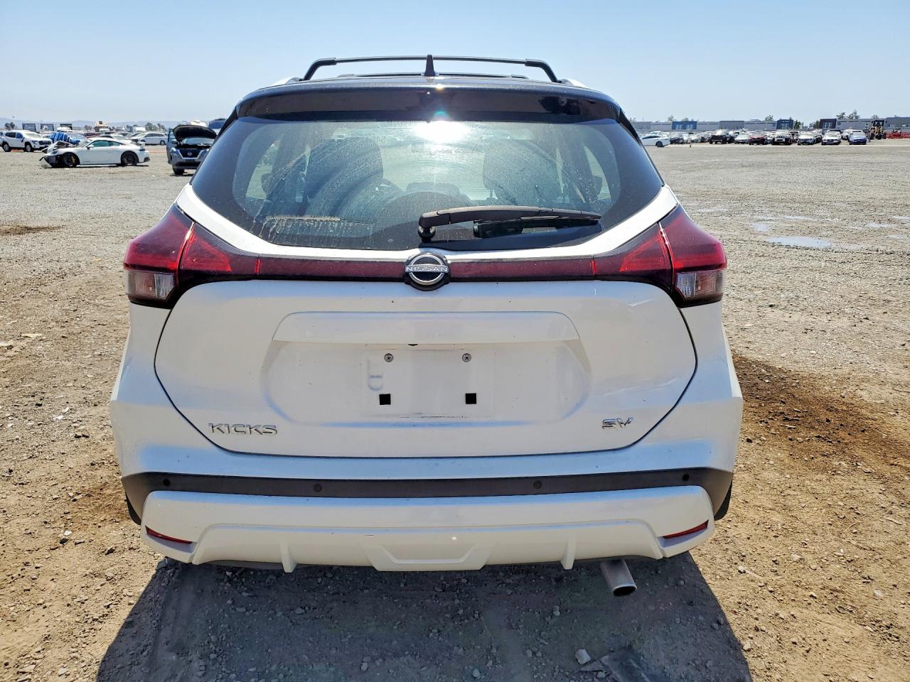 2023 NISSAN KICKS
