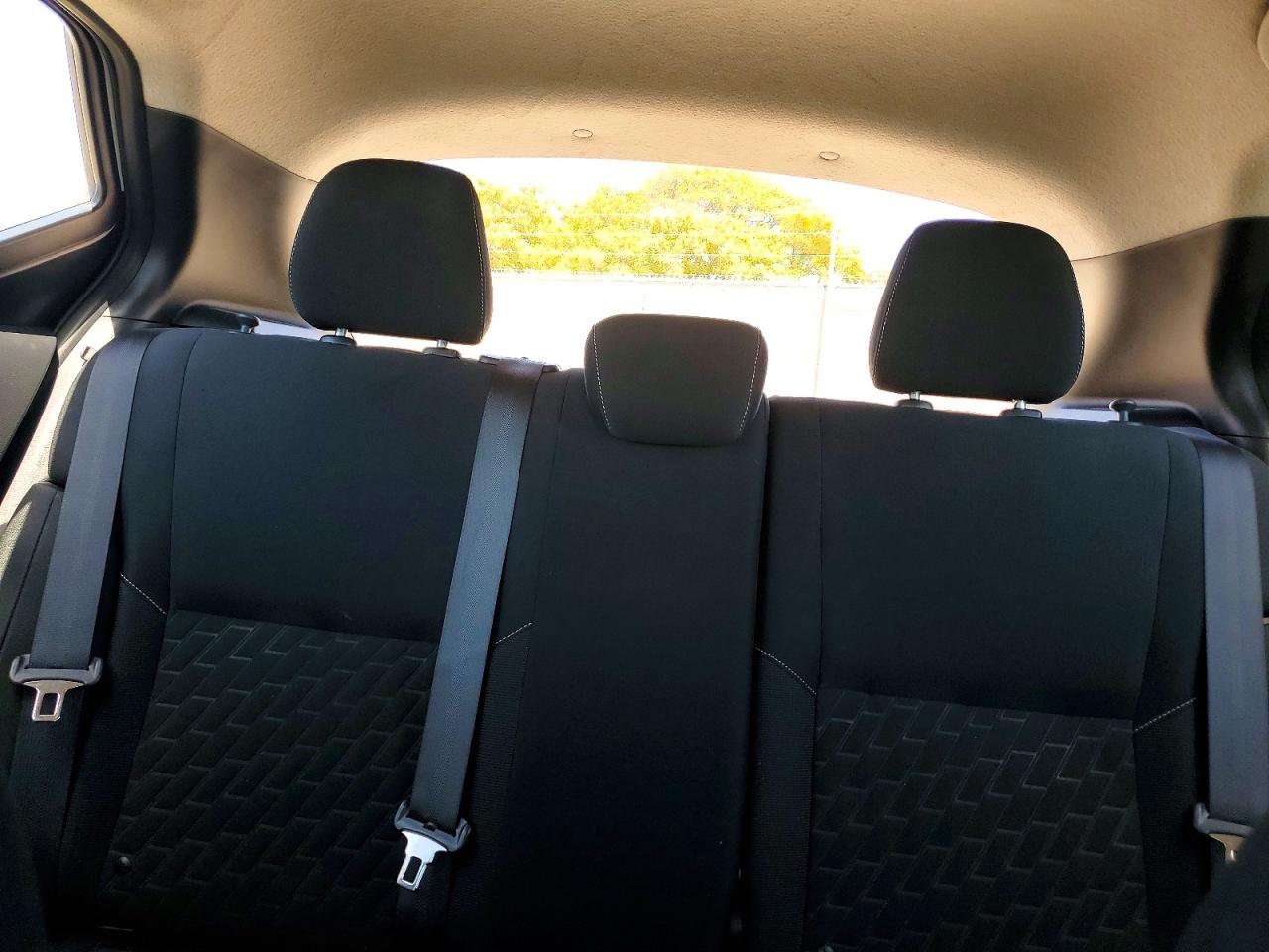 2023 NISSAN KICKS