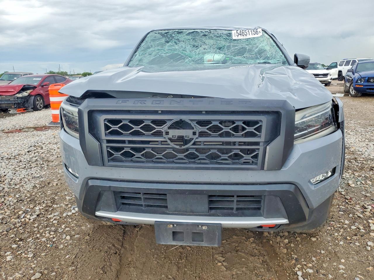 2022 NISSAN FRONTIER