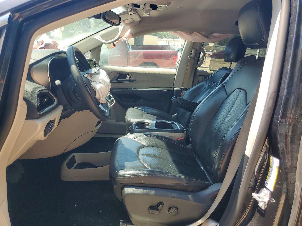 2022 CHRYSLER PACIFICA