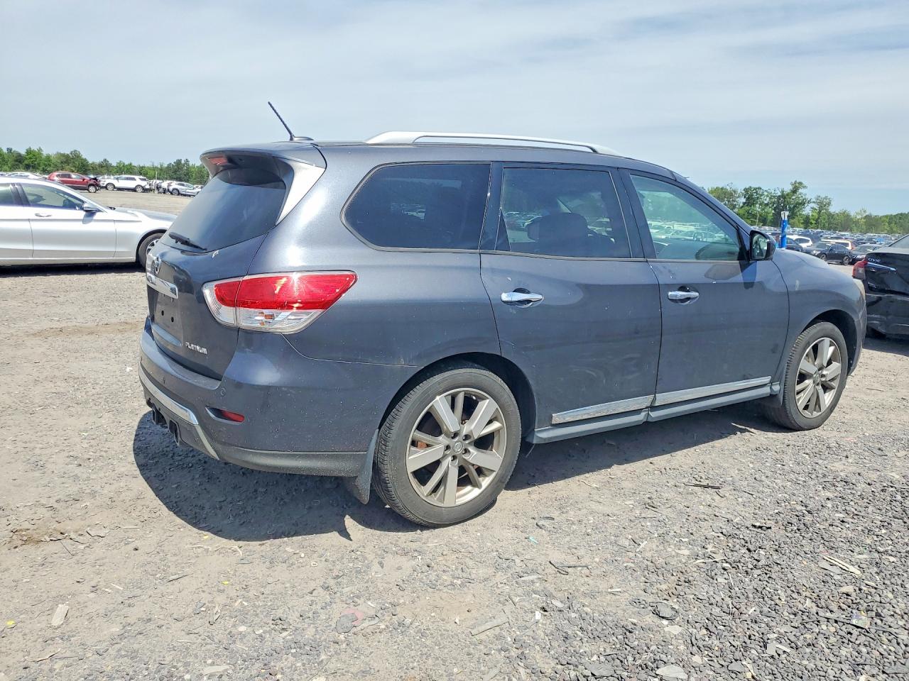 2014 NISSAN PATHFINDER