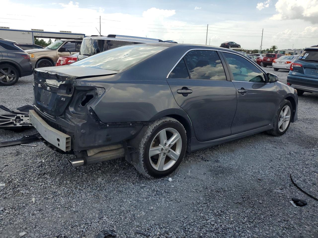 2013 TOYOTA CAMRY