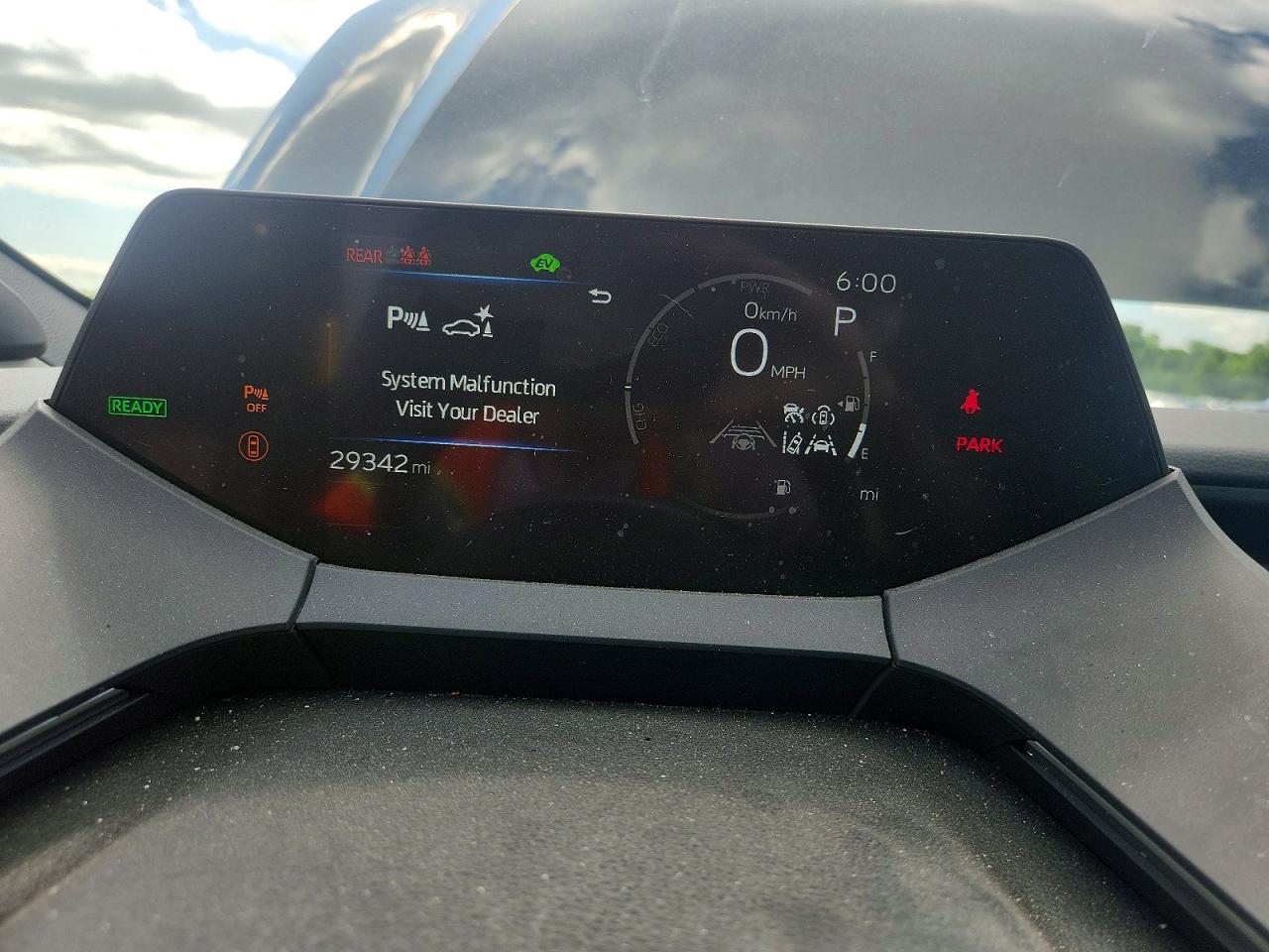 2025 TOYOTA PRIUS