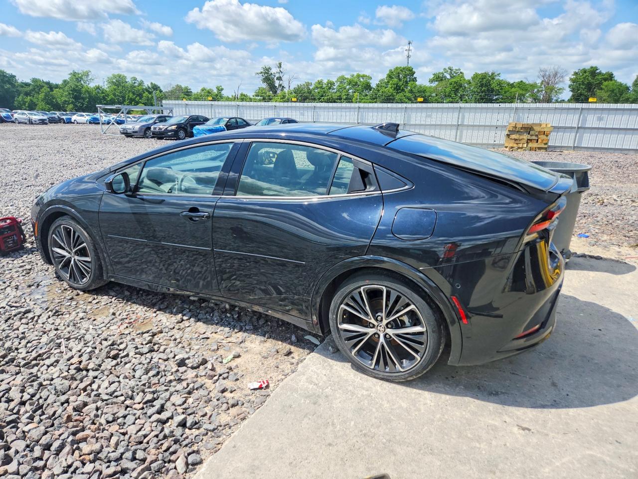 2025 TOYOTA PRIUS