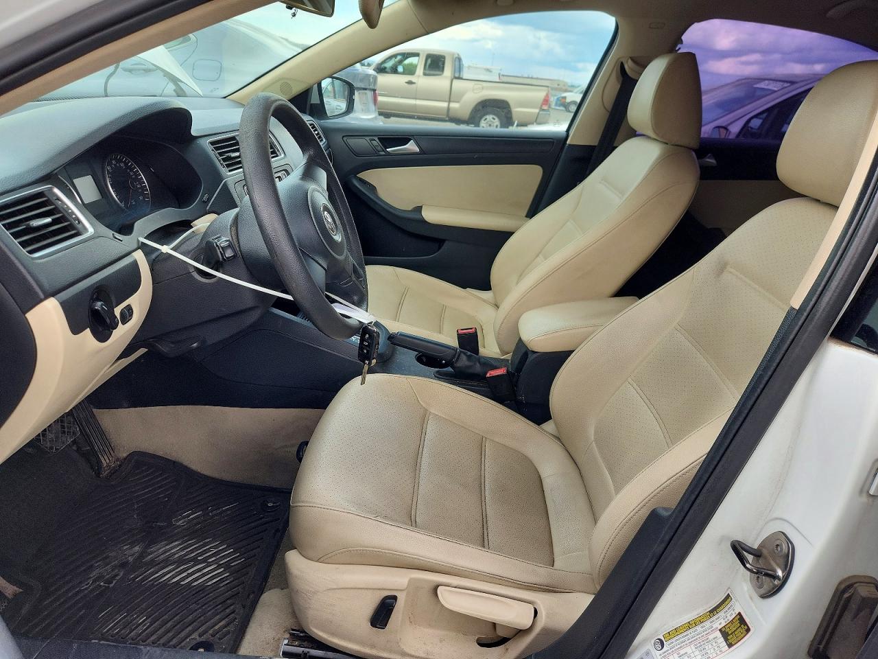 2014 VOLKSWAGEN JETTA