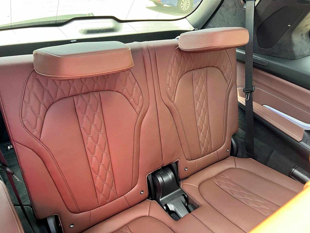 2022 BMW X7