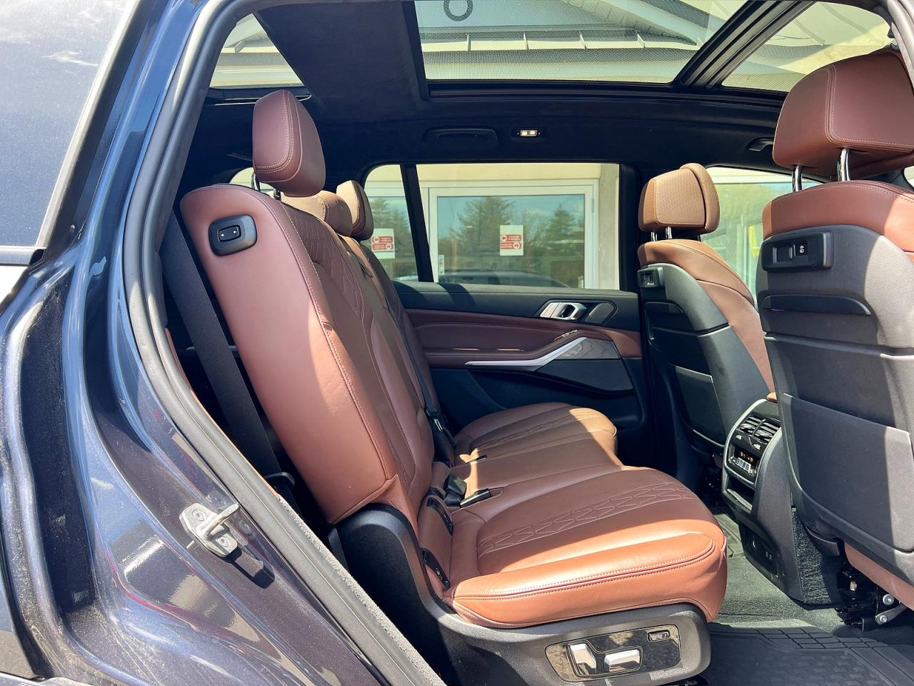 2022 BMW X7