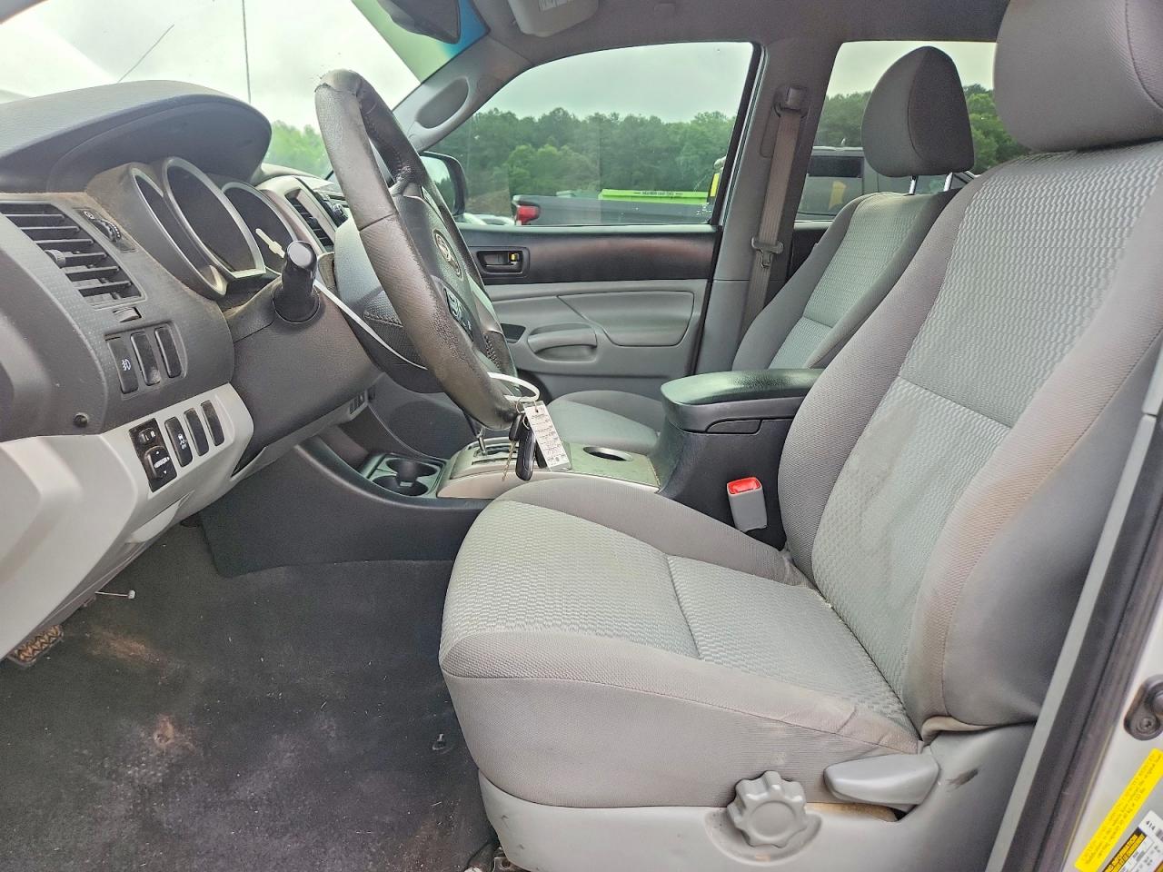 2013 TOYOTA TACOMA