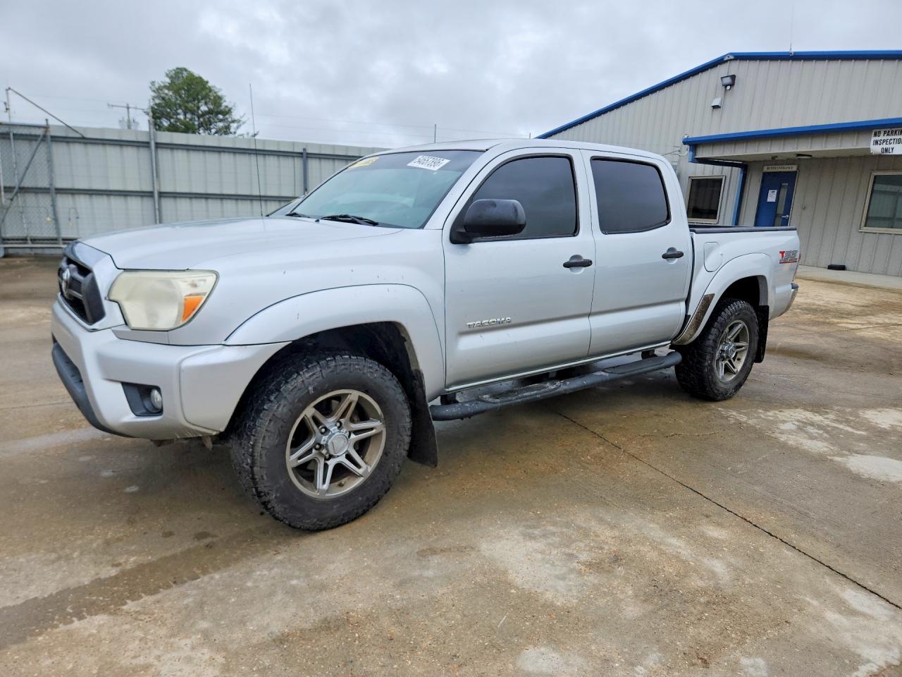 2013 TOYOTA TACOMA