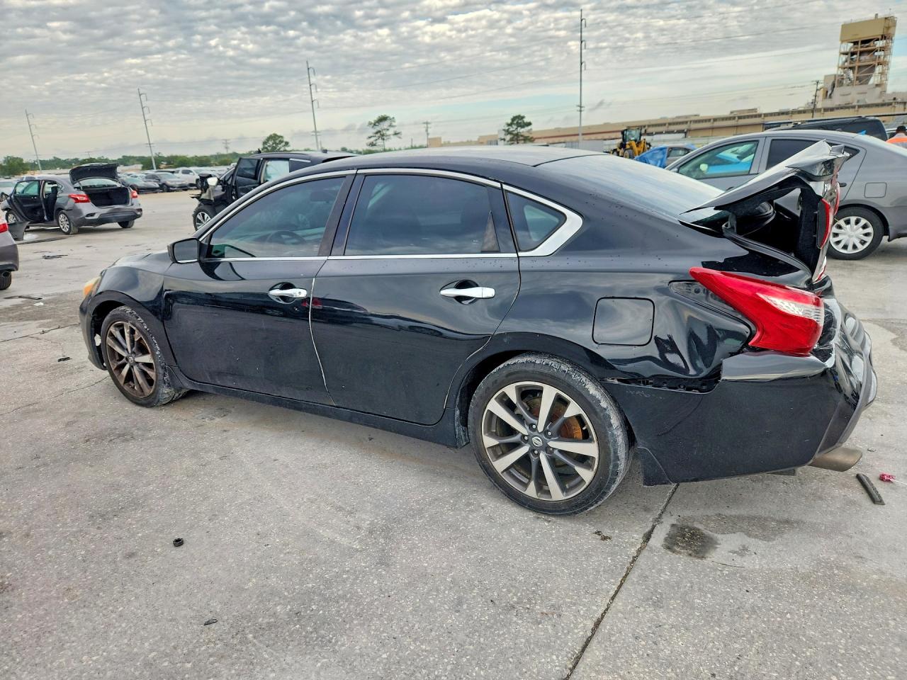 2017 NISSAN ALTIMA