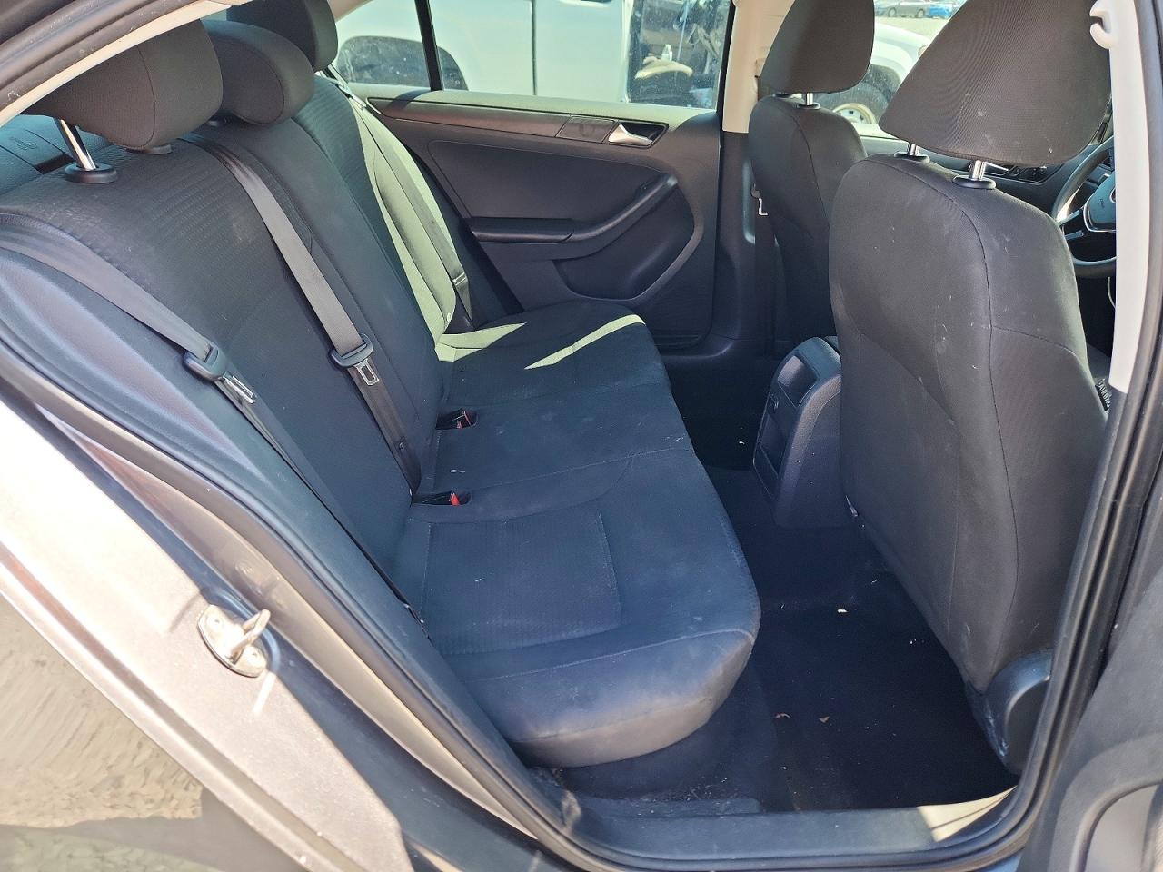 2016 VOLKSWAGEN JETTA