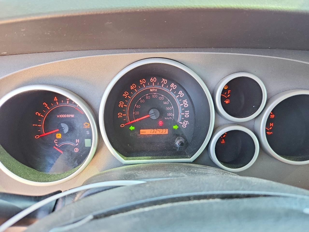 2011 TOYOTA TUNDRA