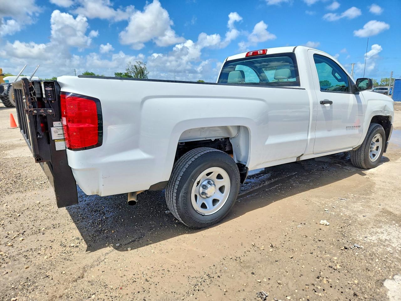 2017 CHEVROLET SILVERADO