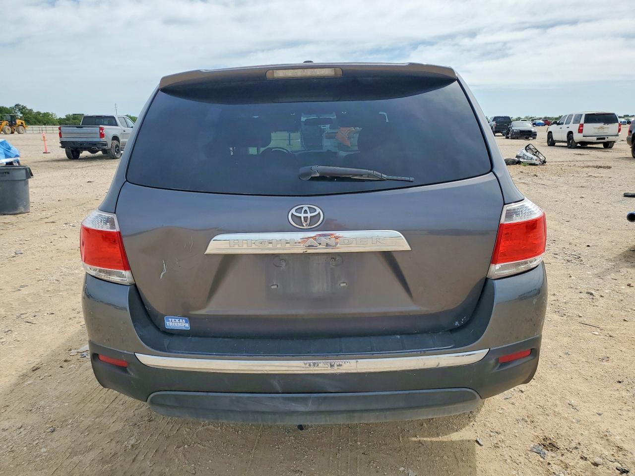 2012 TOYOTA HIGHLANDER