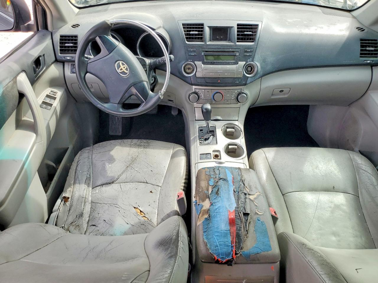 2012 TOYOTA HIGHLANDER