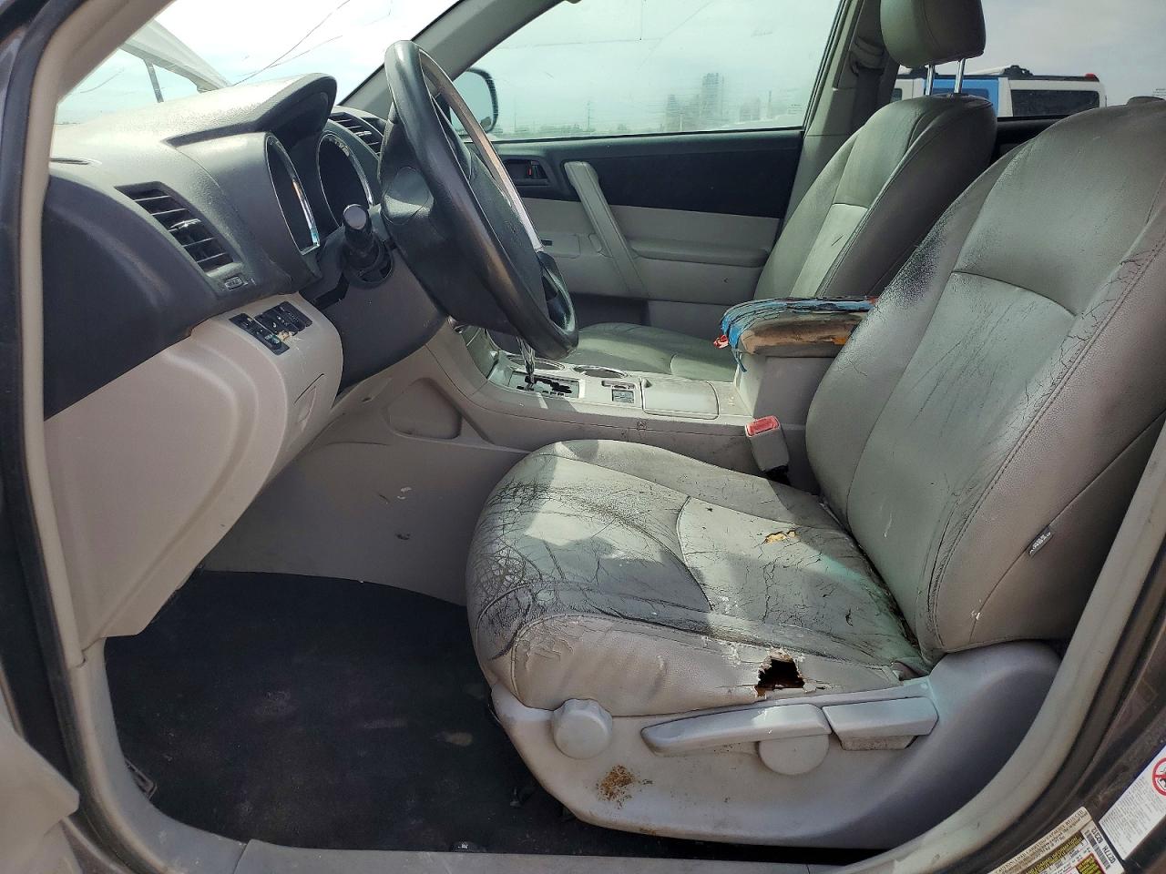 2012 TOYOTA HIGHLANDER
