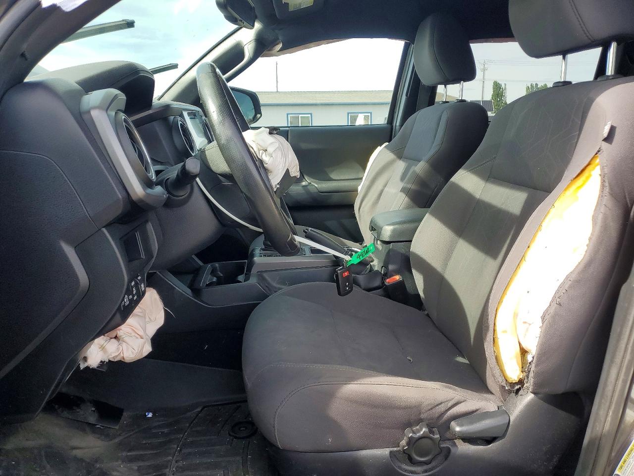 2017 TOYOTA TACOMA