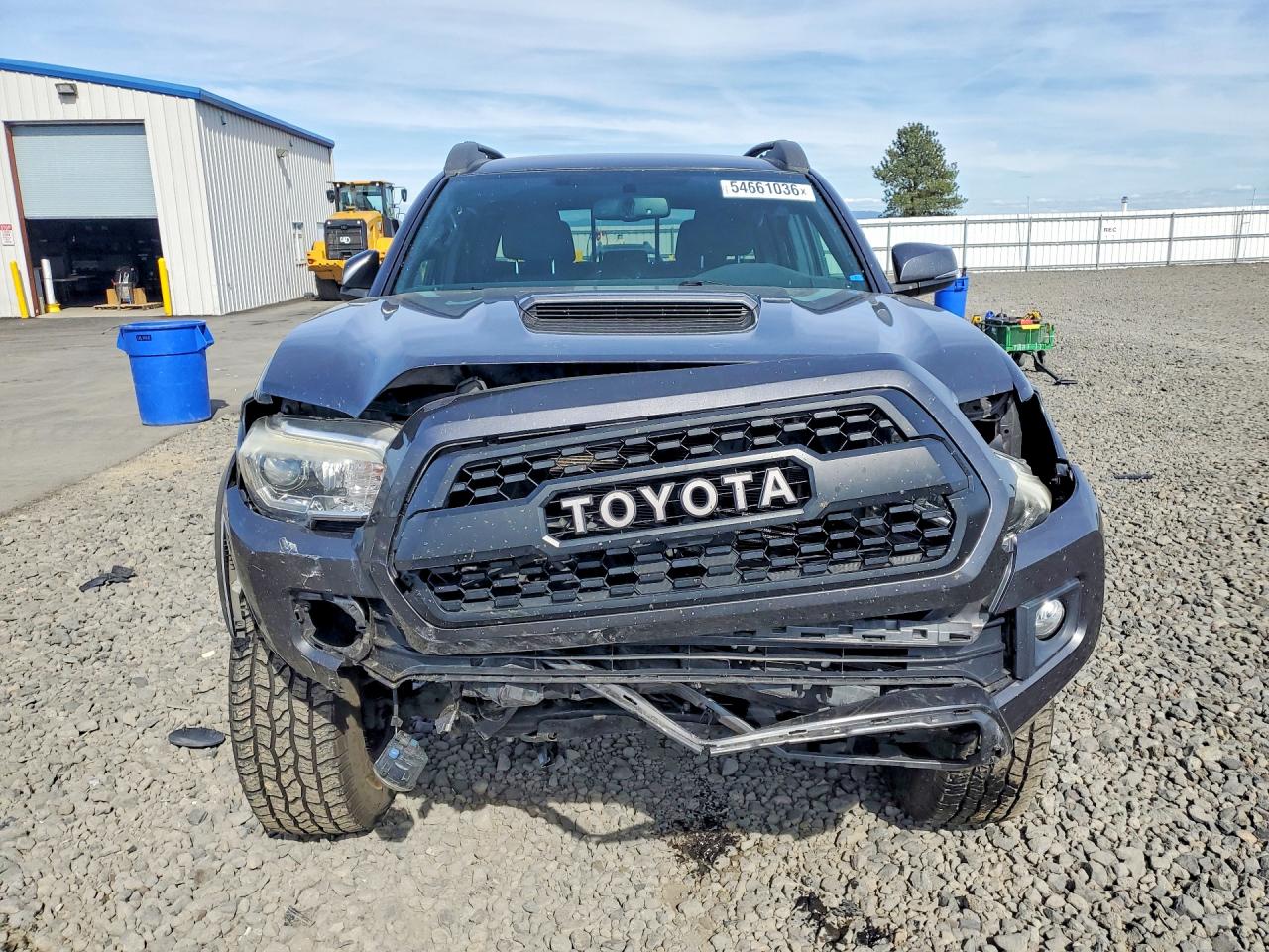 2017 TOYOTA TACOMA