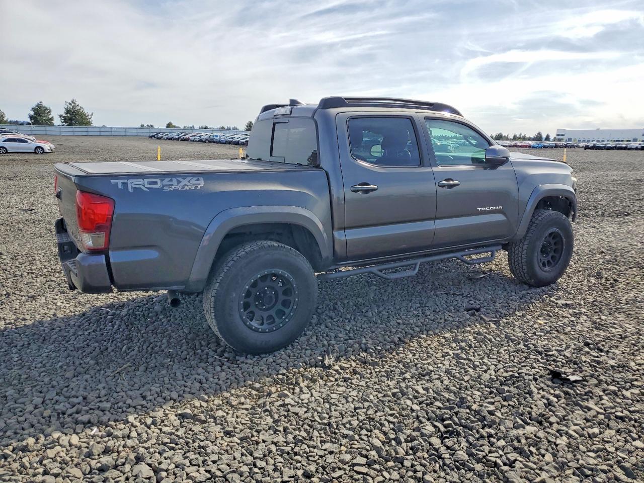 2017 TOYOTA TACOMA
