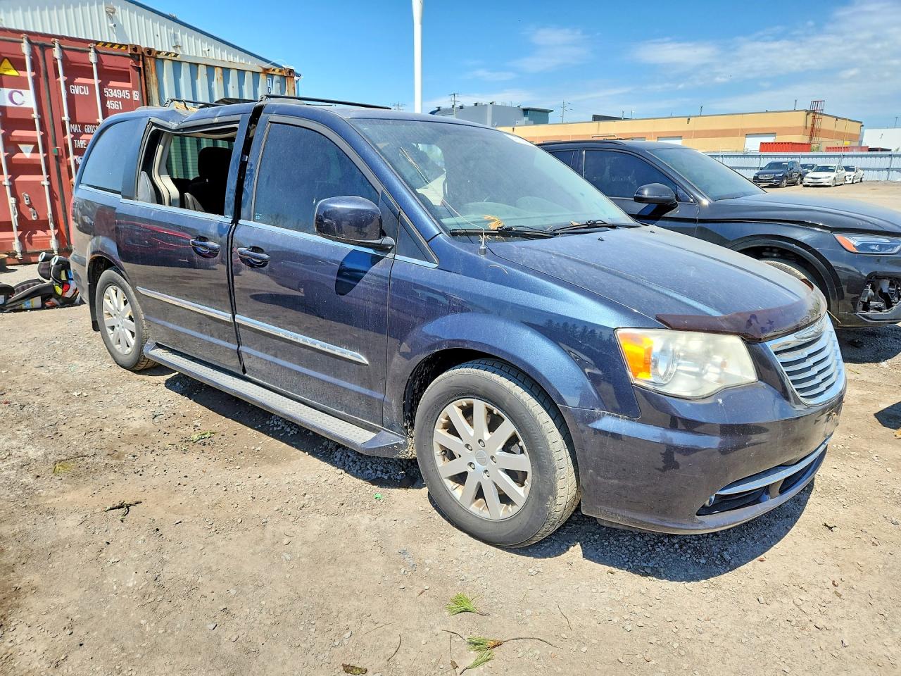 2013 CHRYSLER MINIVAN