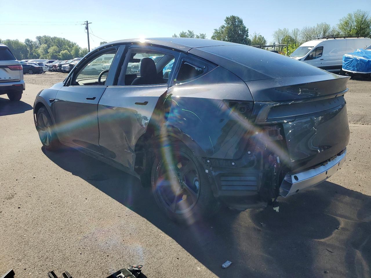 2026 TESLA MODEL Y