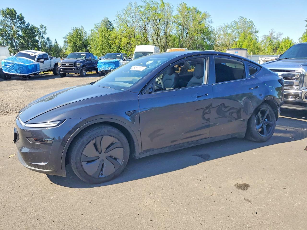 2026 TESLA MODEL Y