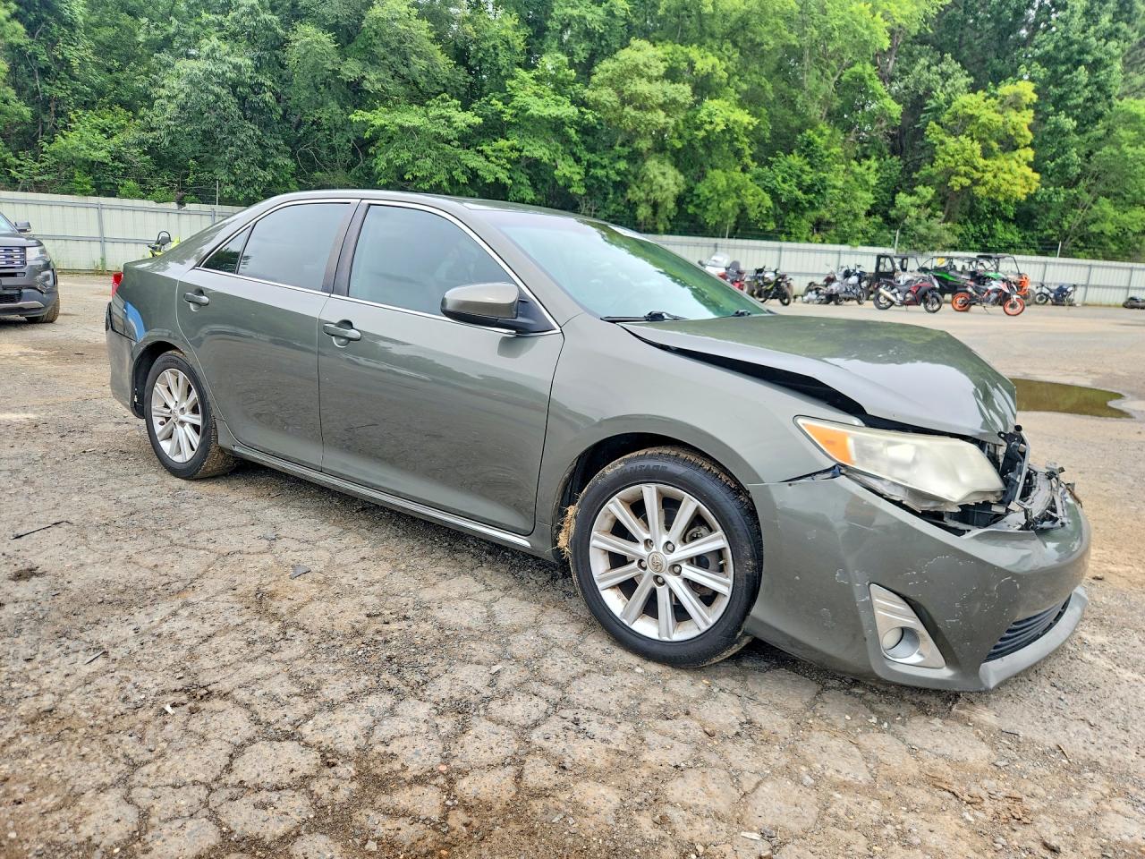 2013 TOYOTA CAMRY