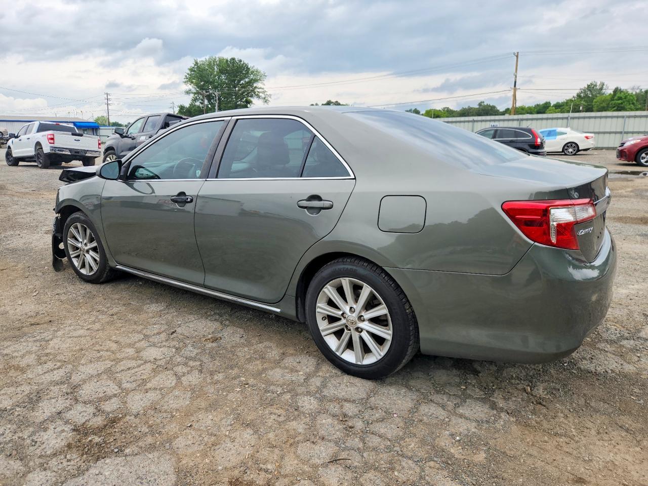 2013 TOYOTA CAMRY